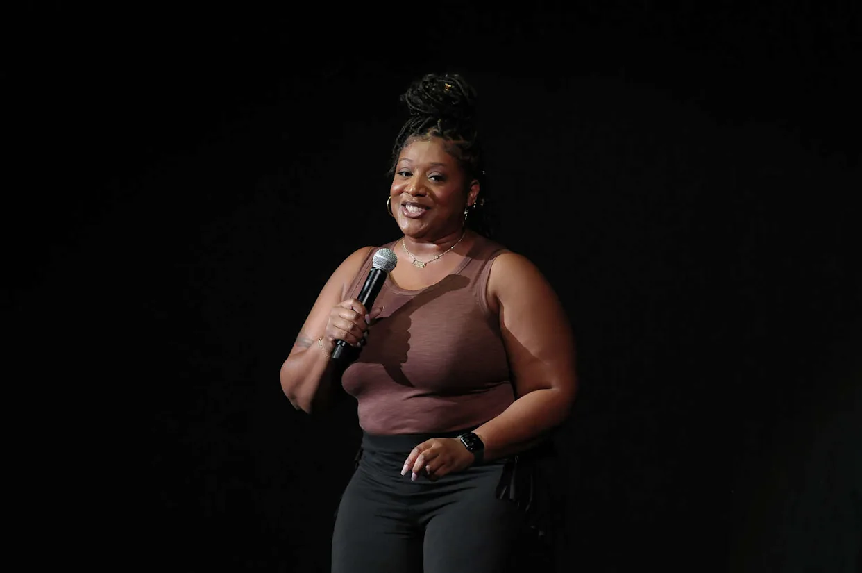 Tacarra Williams playing live